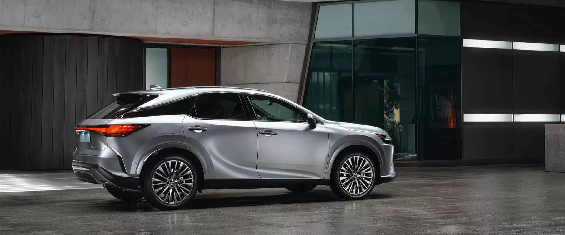 Trang chủ 28 lexusphamhung-vn