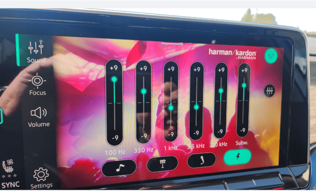 Volkswagen Golf 2025 | Hình ảnh chi tiết, Thông số kỹ thuật và Giá bán mới nhất